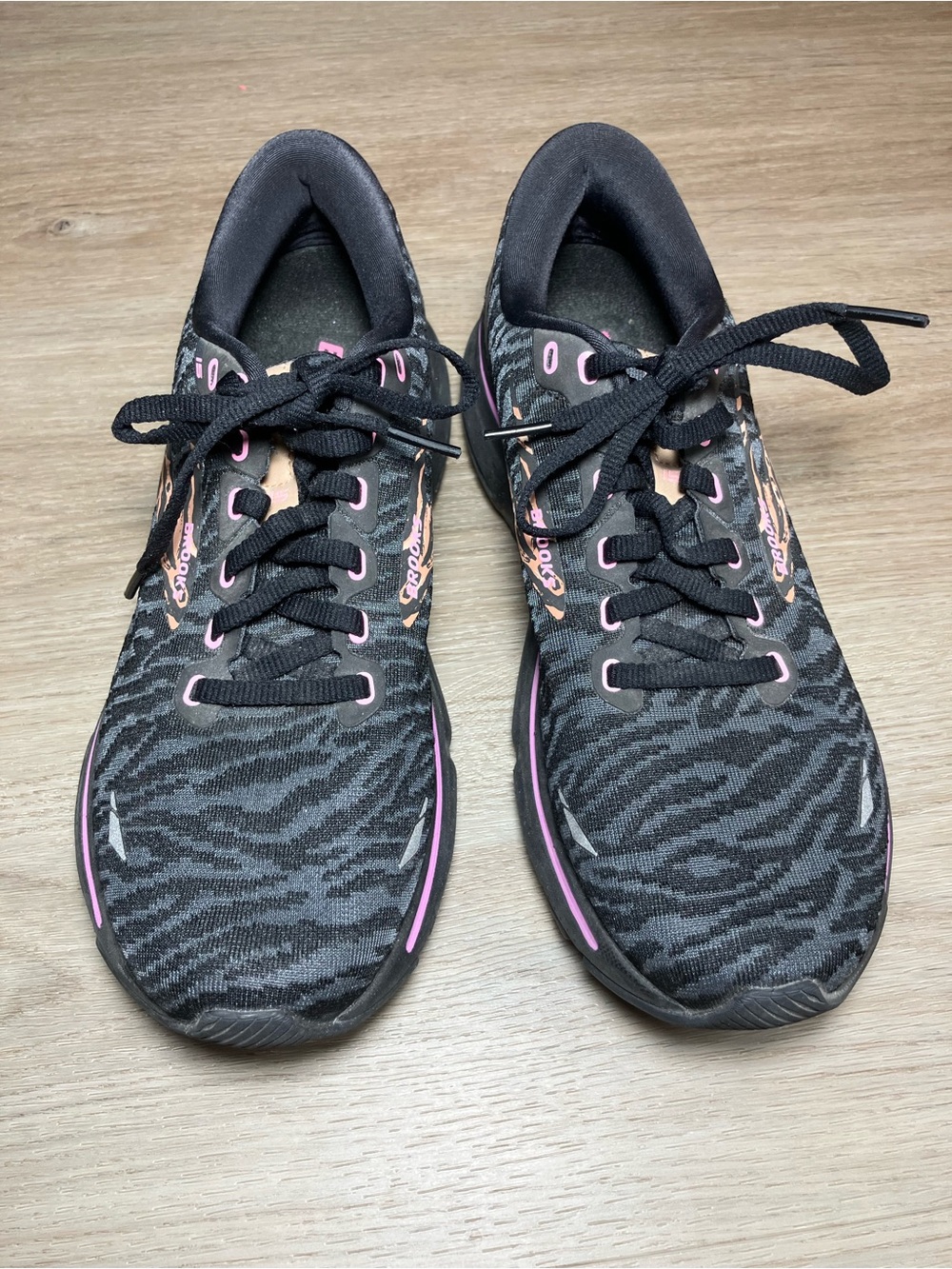 Brooks Ghost 15 Run Wild Black Zebra Leopard Running Shoes Women’s Size 9 B - Picture 3 of 11